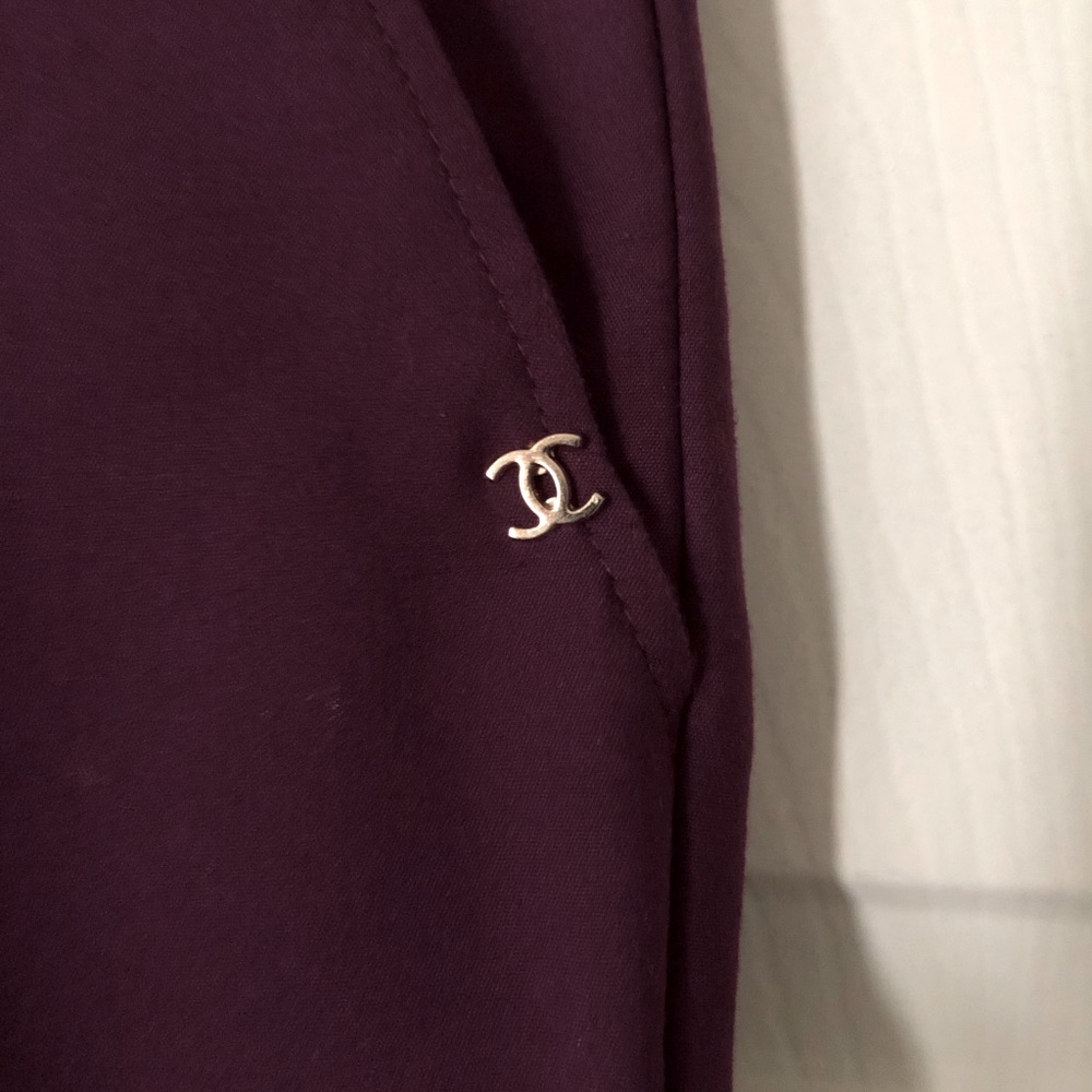 CHANEL PANTS : SIZE MEDIUM : EGGPLANT COLOR